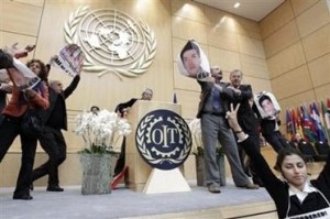 Bahram Soroush protesting Iranian regime at International Labour Organisation meeting